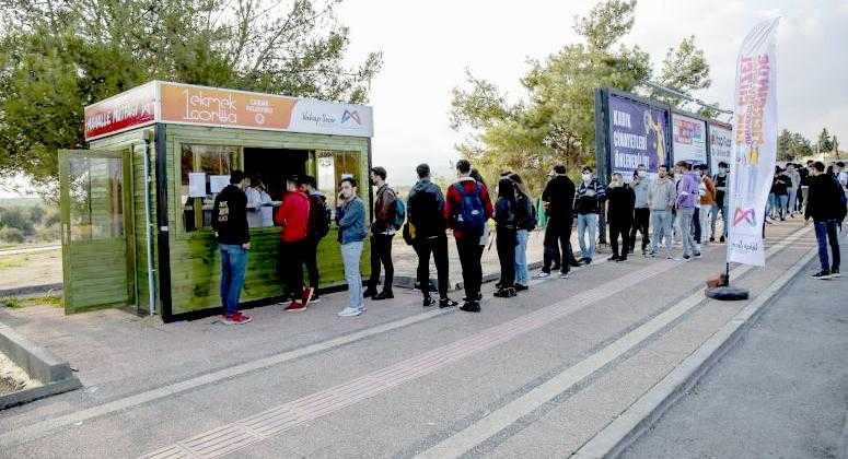 “1 EKMEK 1 ÇORBA” VE “MAHALLE MUTFAKLARI” ÜNİVERSİTE ÖNLERİNDE