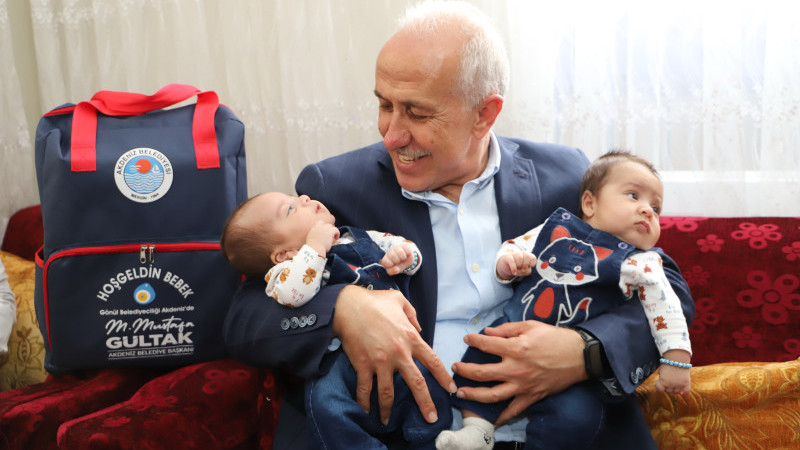 Akdeniz Belediyesi’nde bu yıl içindeki hedef en az 2 bin bebeğe ve anneye daha ulaşmak