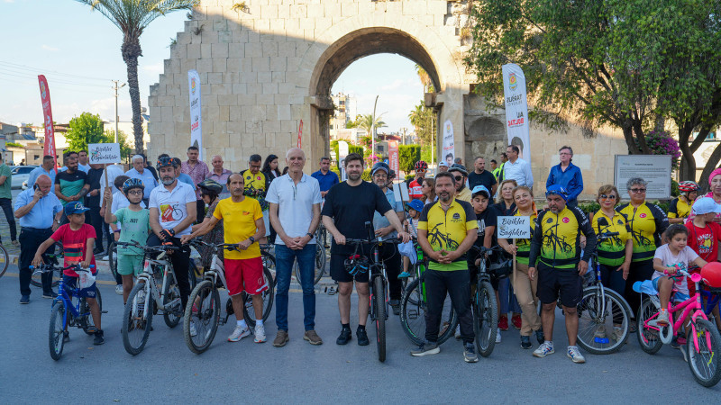 TARSUS’TA DÜNYA BİSİKLET GÜNÜ KUTLANDI