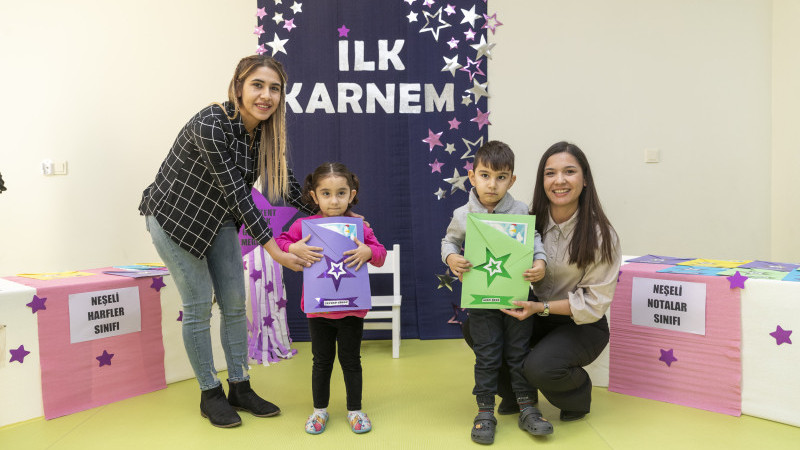 Büyükşehir Belediyesi’nin Çocuk Gelişim Merkezleri’nde Karne Heyecanı