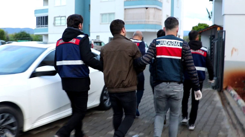 Mersin  Merkezli  4 İlde Yapılan DEAŞ Operasyonunda 5 Şüpheli Gözaltına Alındı