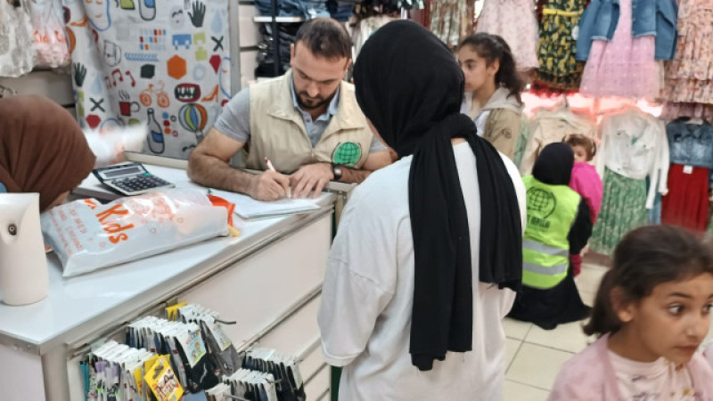 Tarsus Umut Kervanı Bayram Öncesi Yetim Ve Muhtaç Çocukları Sevindirdi