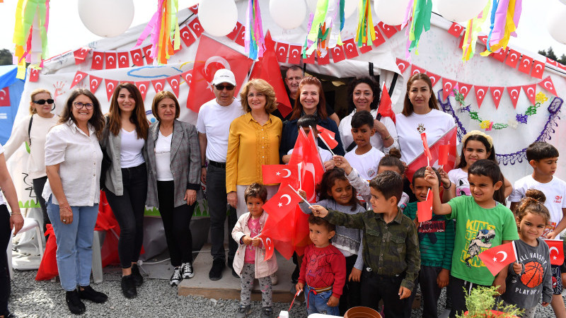 Mersinden Kadın Kooperatifi 23 Nisan’da Hatay’da Depremzede Çocukların Yanında Oldu 