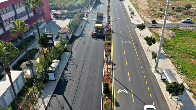 Mersin Büyükşehir Yol Yapım Ekipleri Toroslar Mesaisinde