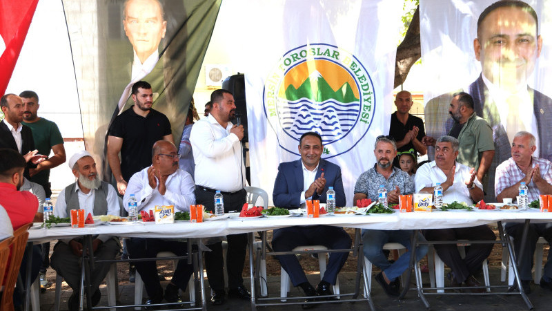 Mersin Haber/ Başkan Yılmaz, Demirtaş Pazarcı Esnafını Sevindirdi