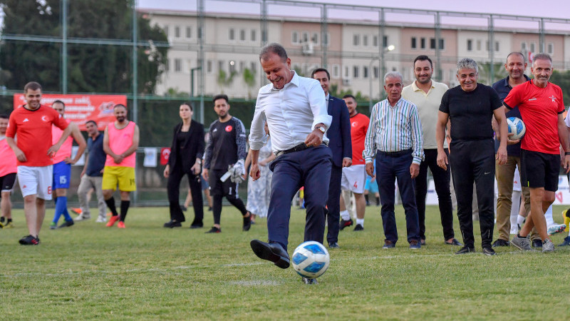 ‘Mersin Büyükşehir Belediyesi 2. Birimler Arası Futbol Turnuvası’ Başladı