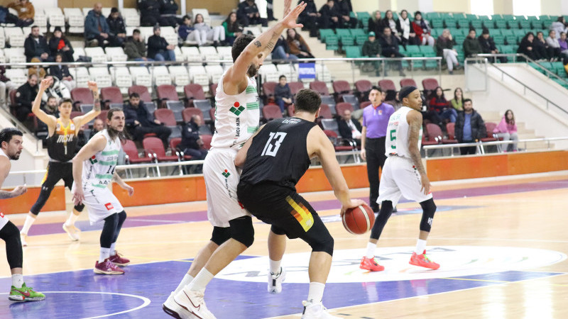 CARETTALAR YİNE GALİP: 64-85