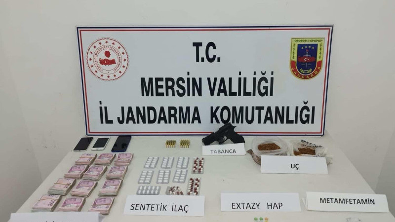 JANDARMADAN UYUŞTURUCU MADDE OPERASYONU 2 TUTUKLU