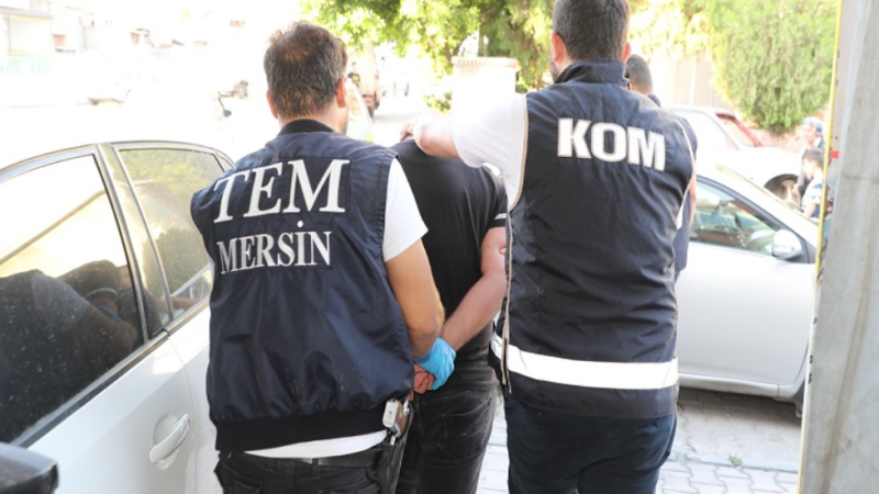 Mersin'de Ayarı ve gramajı düşürülmüş altınları piyasaya süren 8 şupheli yakalandı