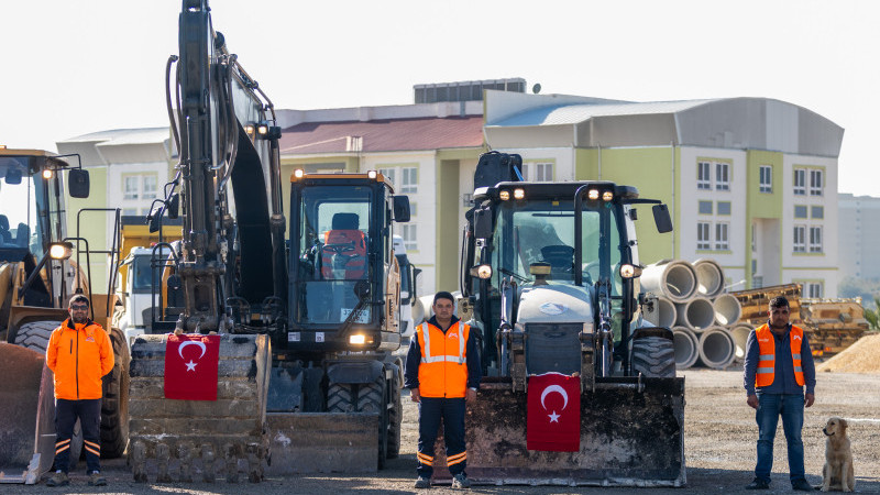 BÜYÜKŞEHİR KARLA MÜCADELE EKİPLERİ OLASI KAR YAĞIŞINA KARŞIN TEYAKKUZA GEÇTİ