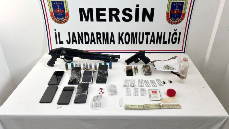 MERSİN'DE UYUŞTURUCU OPERASYONU: 2 ŞÜPHELİ TUTUKLANDI 