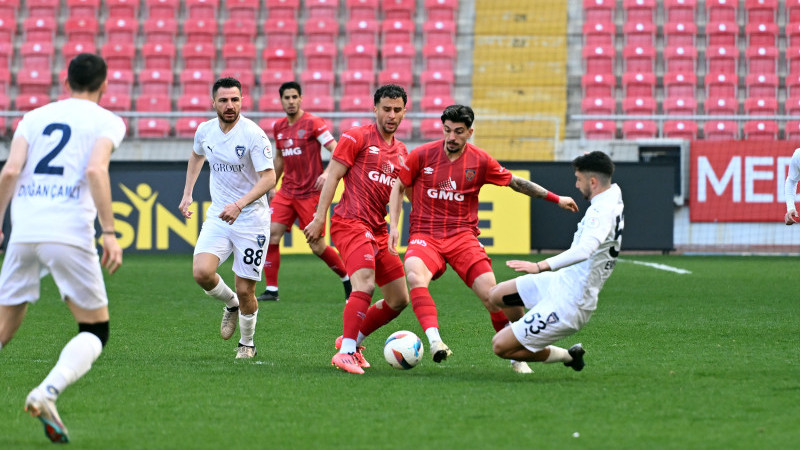 YENİ MERSİN İDMAN YURDU, BUCASPOR 1928’İ AĞIRLADI 