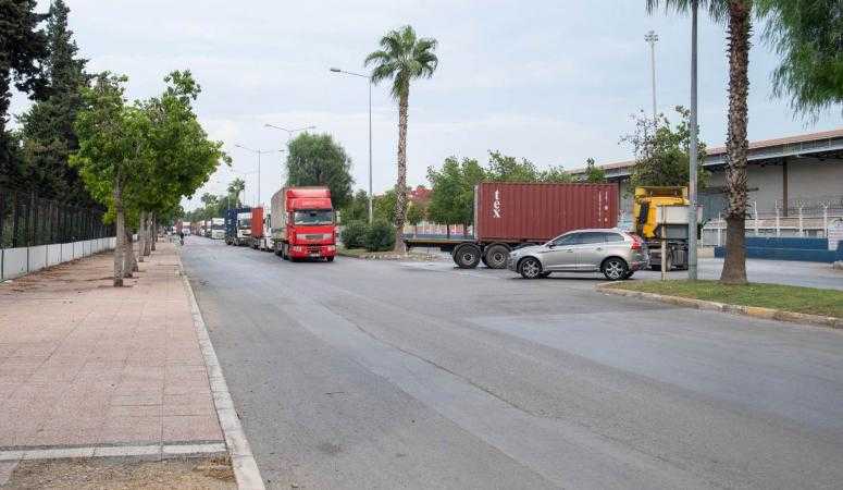 MIP, Mersin Limanı Girişinde Bekleyen Tırlarla ilgili açıklama yaptı