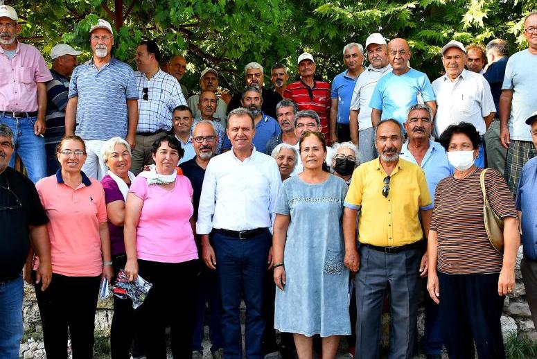 BAŞKAN SEÇER, İLÇE ZİYARETLERİNİN FİNALİNİ TARSUS’LA YAPTI